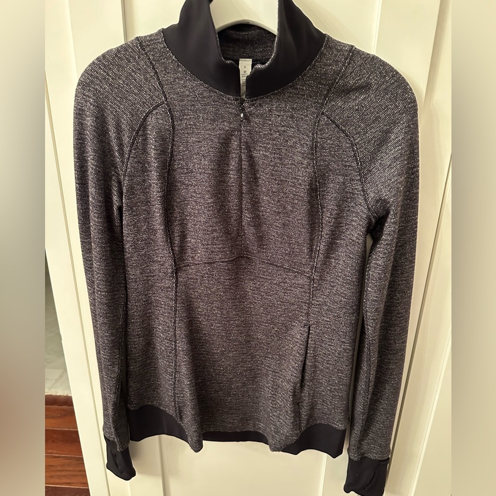 Lululemon size 8 pullover
